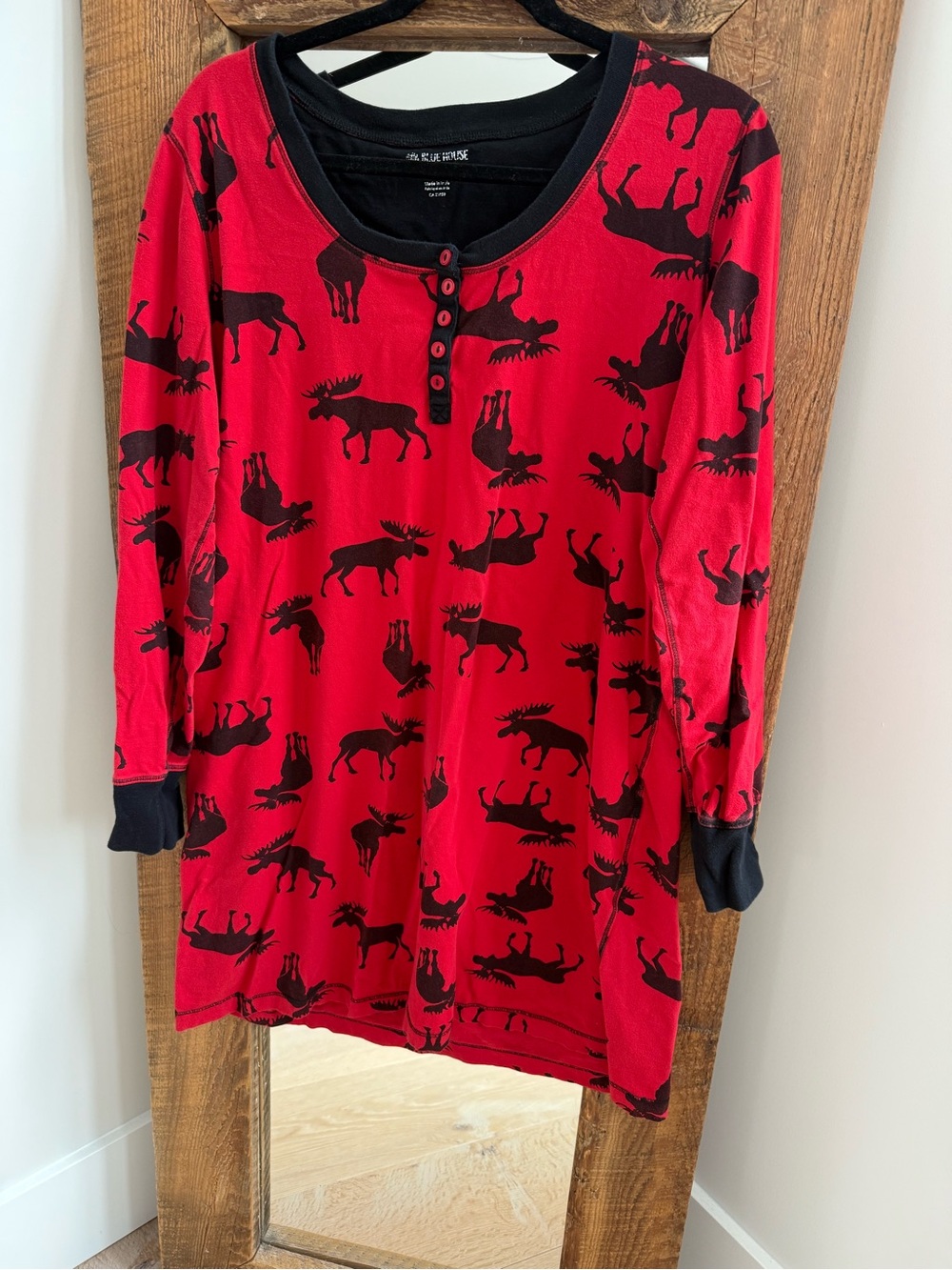 Hatley Red Moose Print nightshirt 🎀5 for $25 bundle price🎀